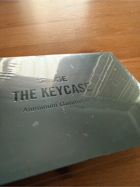 The Ridge THE KEYCASE Aluminum Gunmetal Key Case and Cavity tray NWT